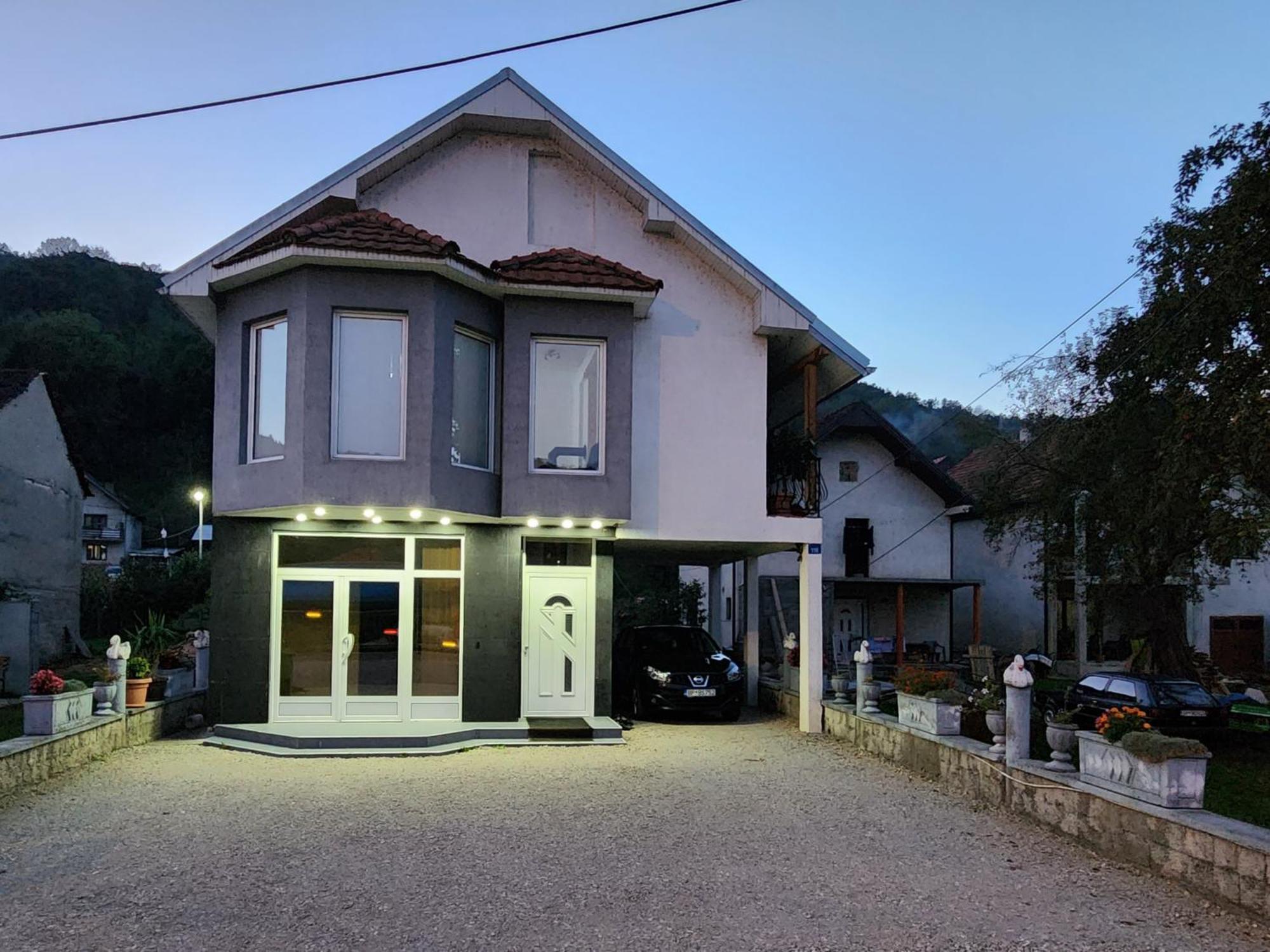 Apartman Maj ビイェロ・ポリェ エクステリア 写真
